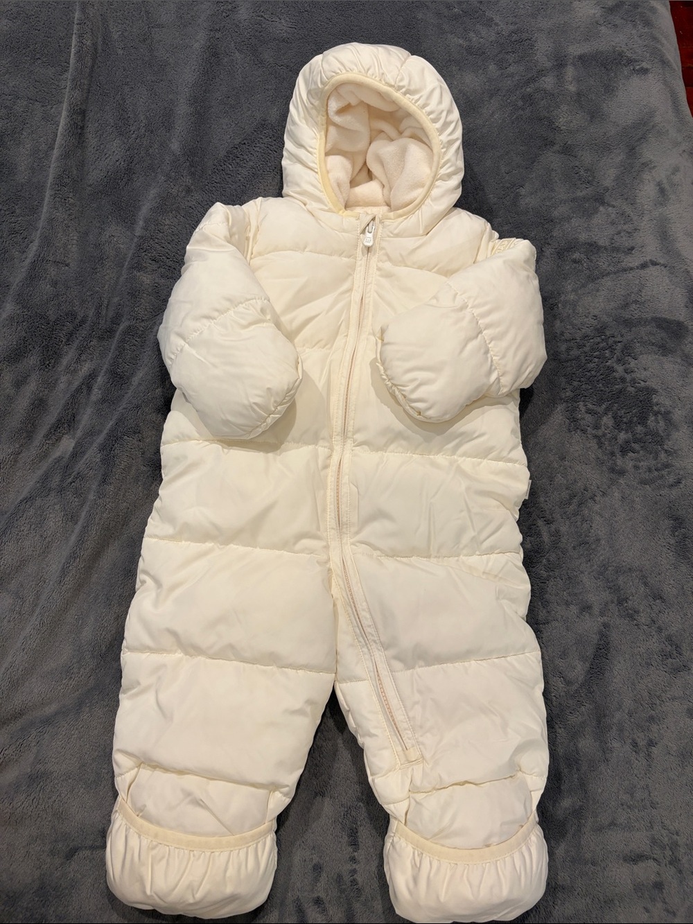 Baby Gap Cream Hooded Puffer One-Piece Snowsuit for babies 12-18 months
